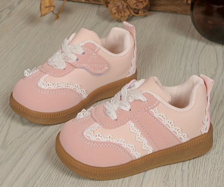 *Pre-Order* - Summer sneakers