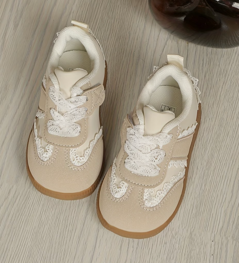 *Pre-Order* - Summer sneakers